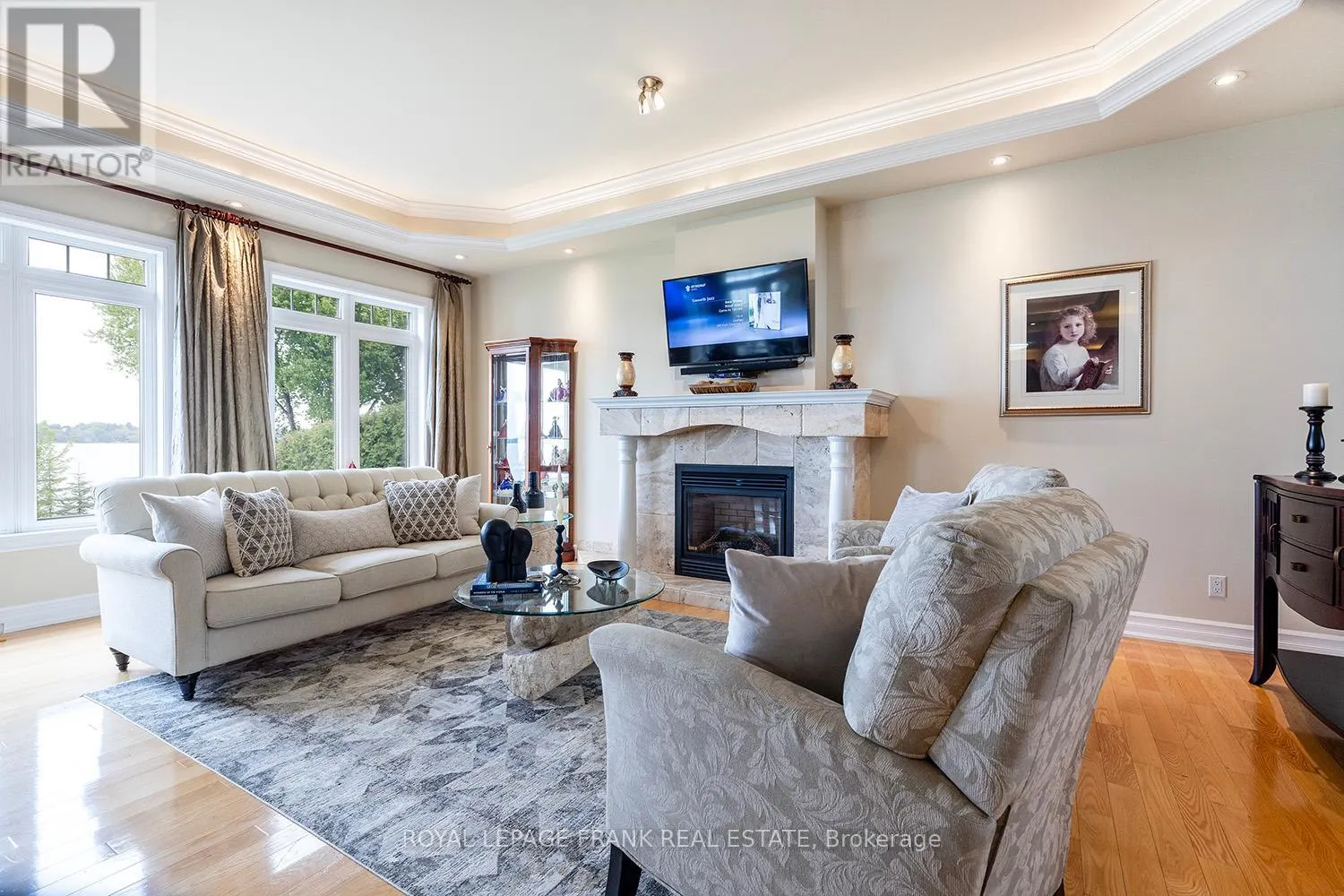 24 GILSON POINT PLACE
