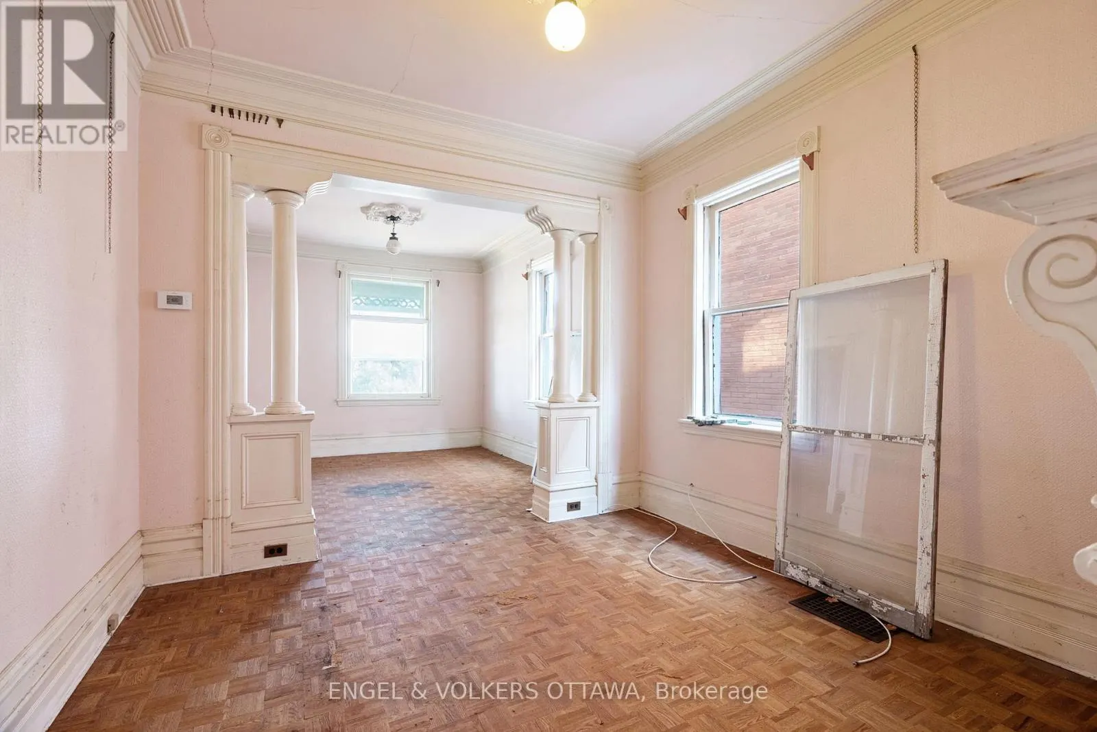 164 BAYSWATER AVENUE