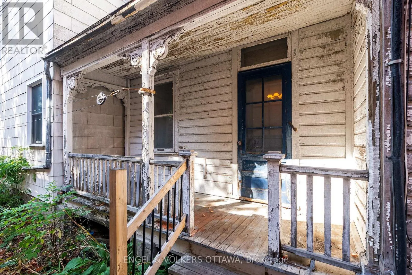 164 BAYSWATER AVENUE