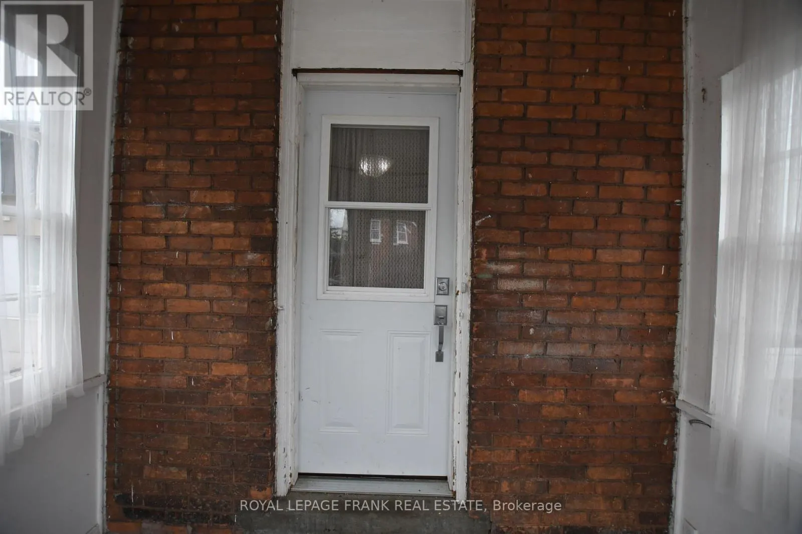 340 REGINA STREET