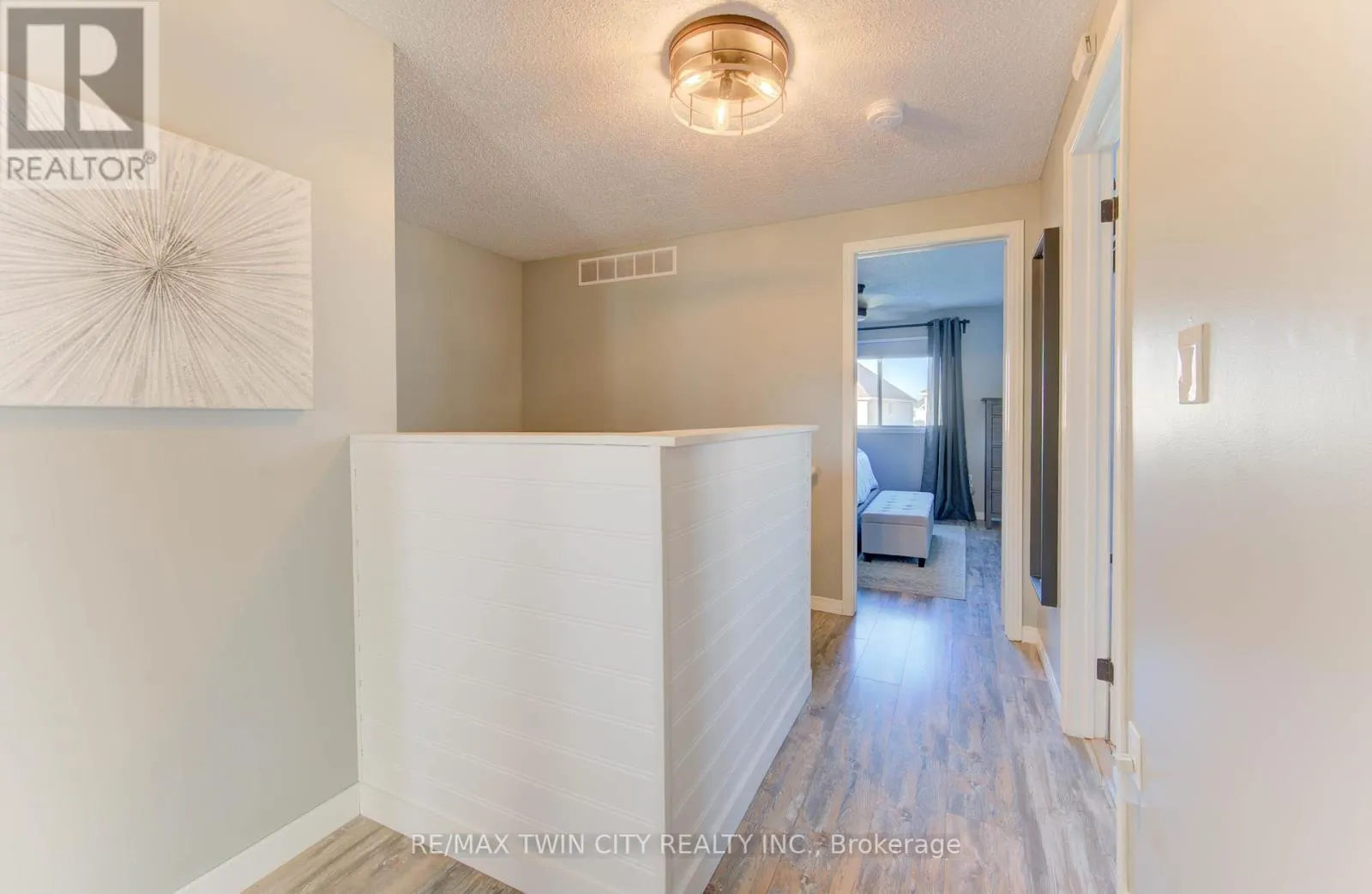 563 MORTIMER DRIVE