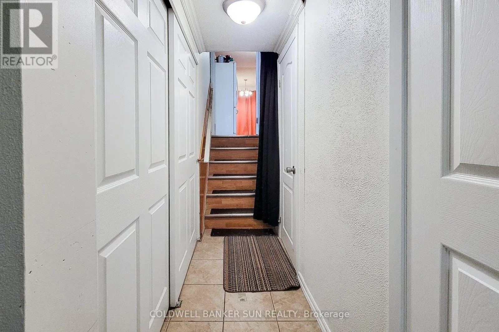 566 GREENHILL AVENUE