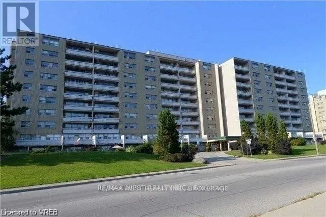 1011 - 15 ALBRIGHT ROAD