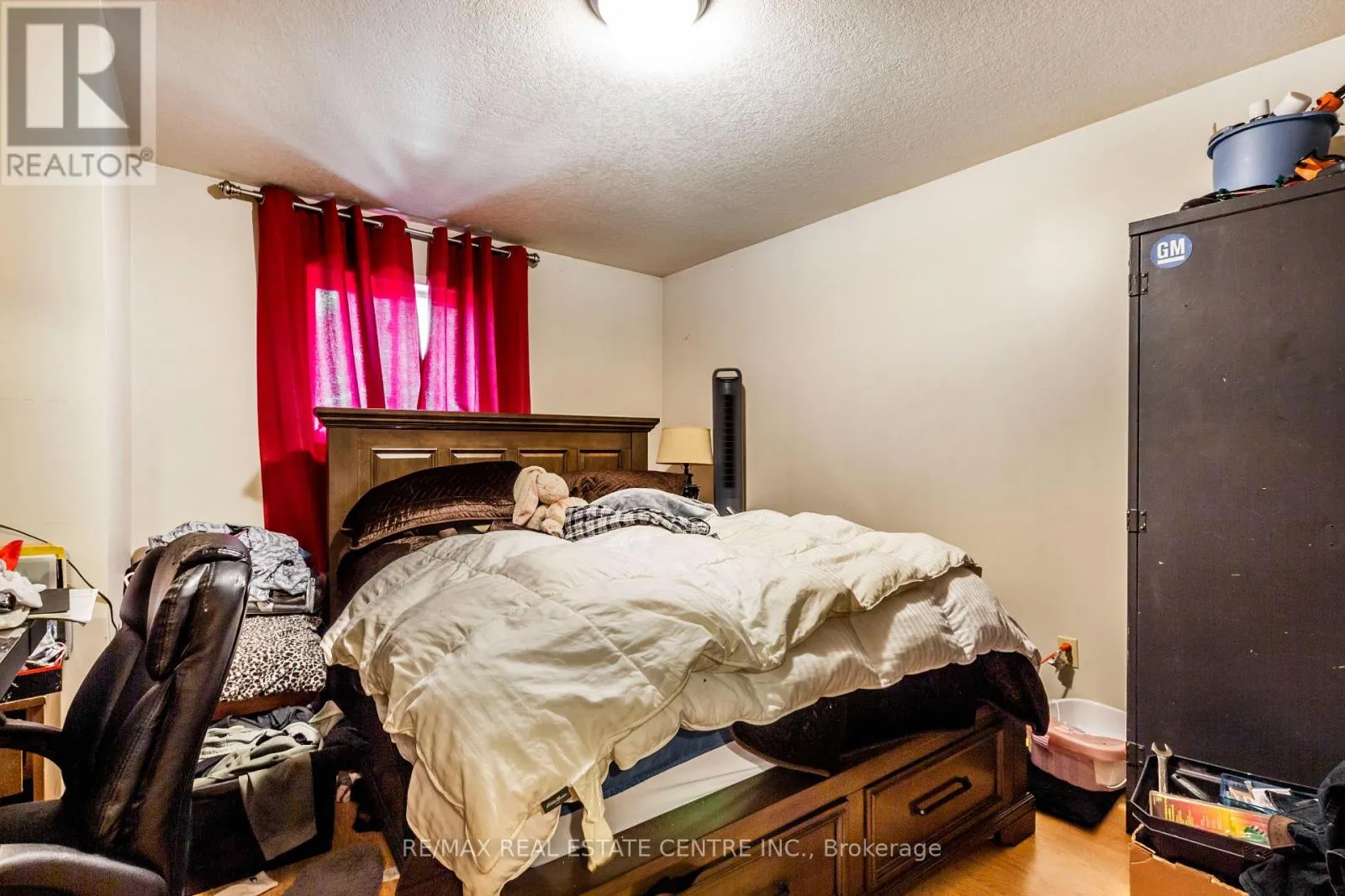 104 OAKWOOD AVENUE