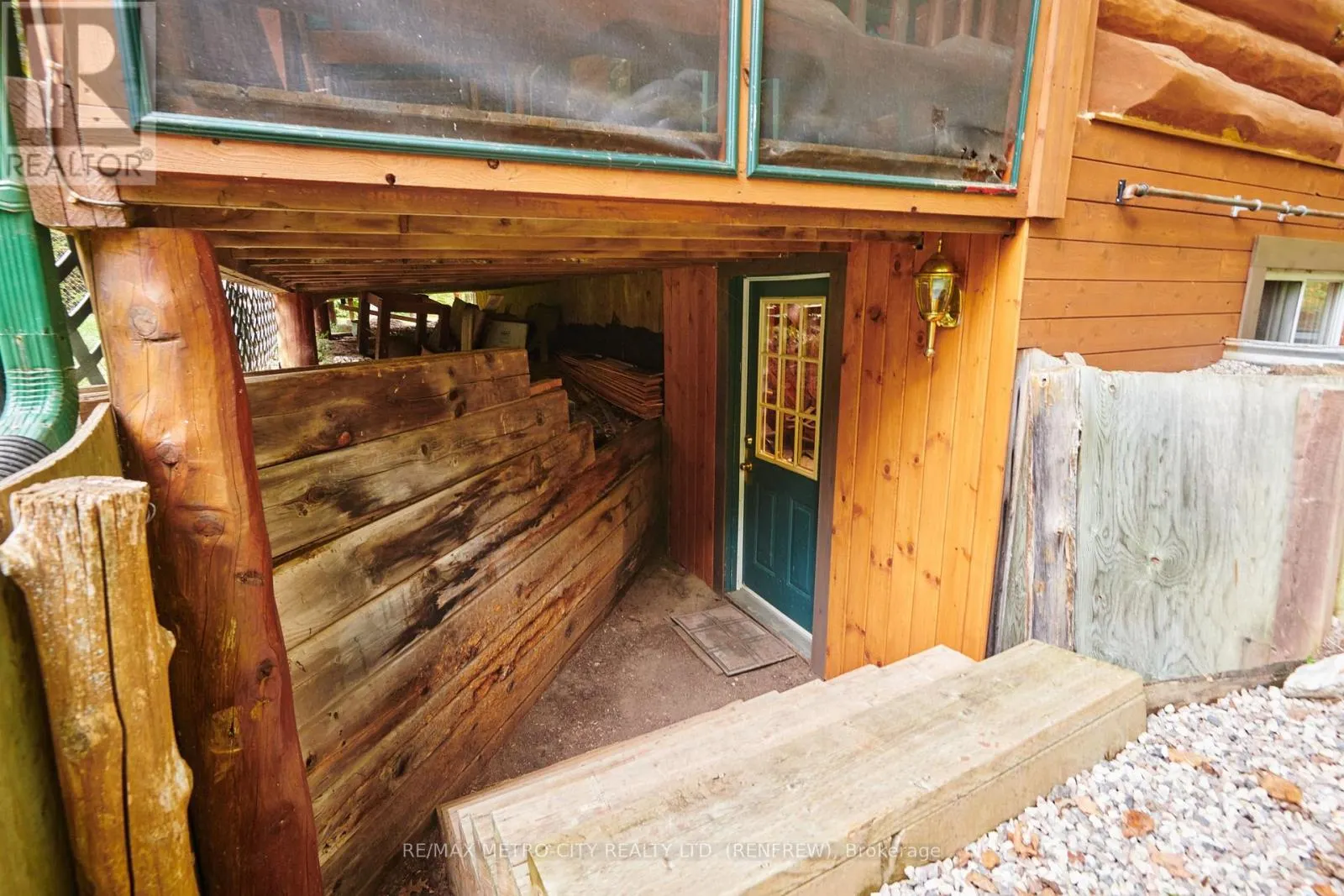 109 SCHARF LANE