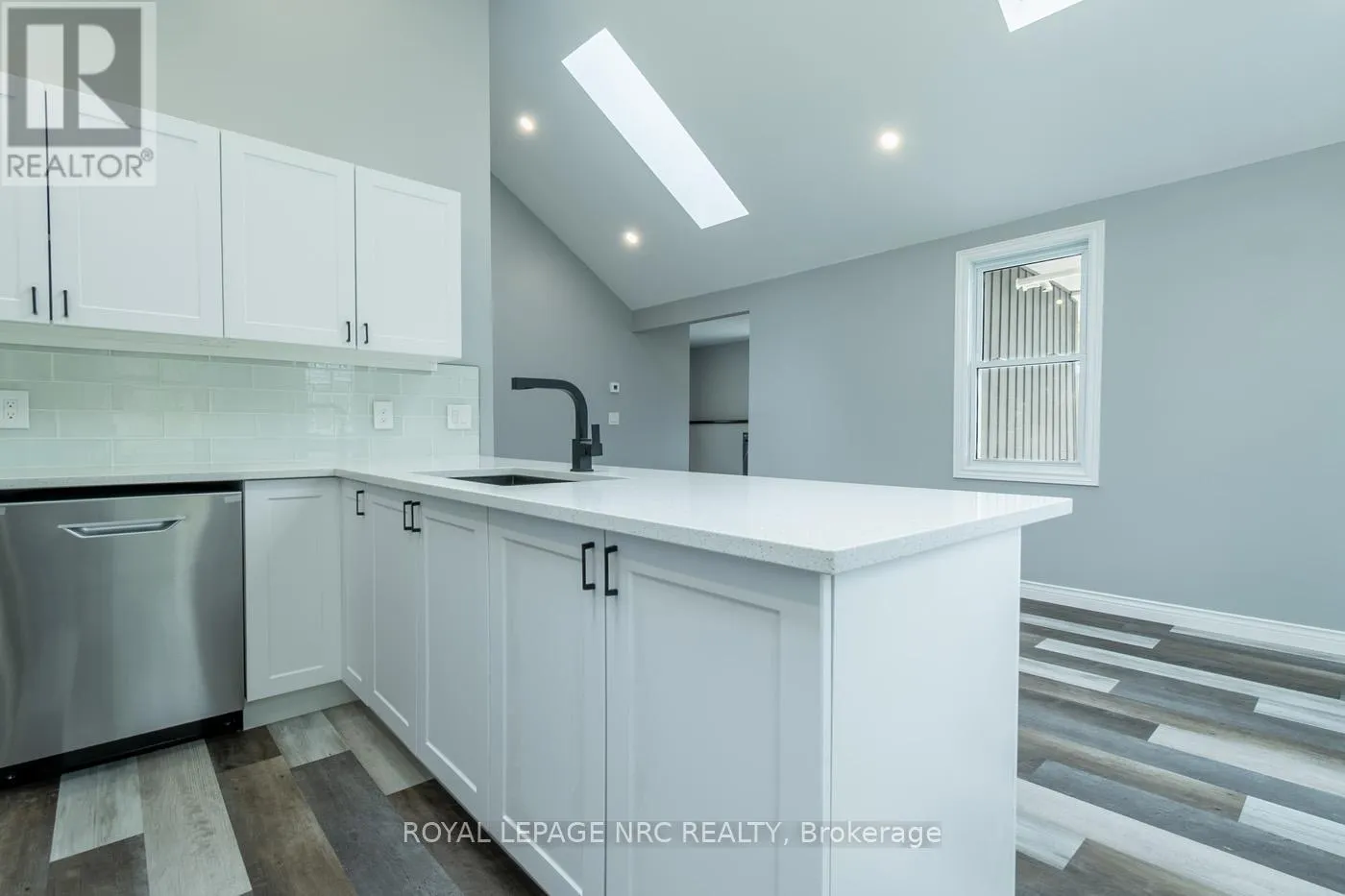 10556 WOODLAND DRIVE