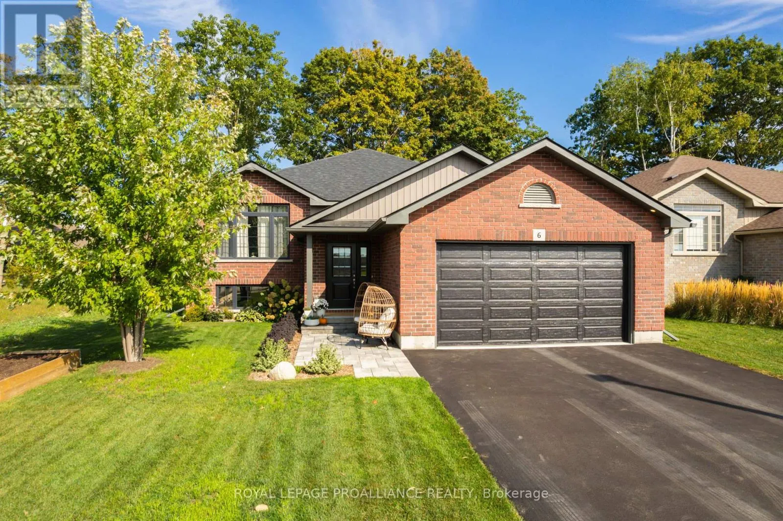 6 LAWRENCE AVENUE
