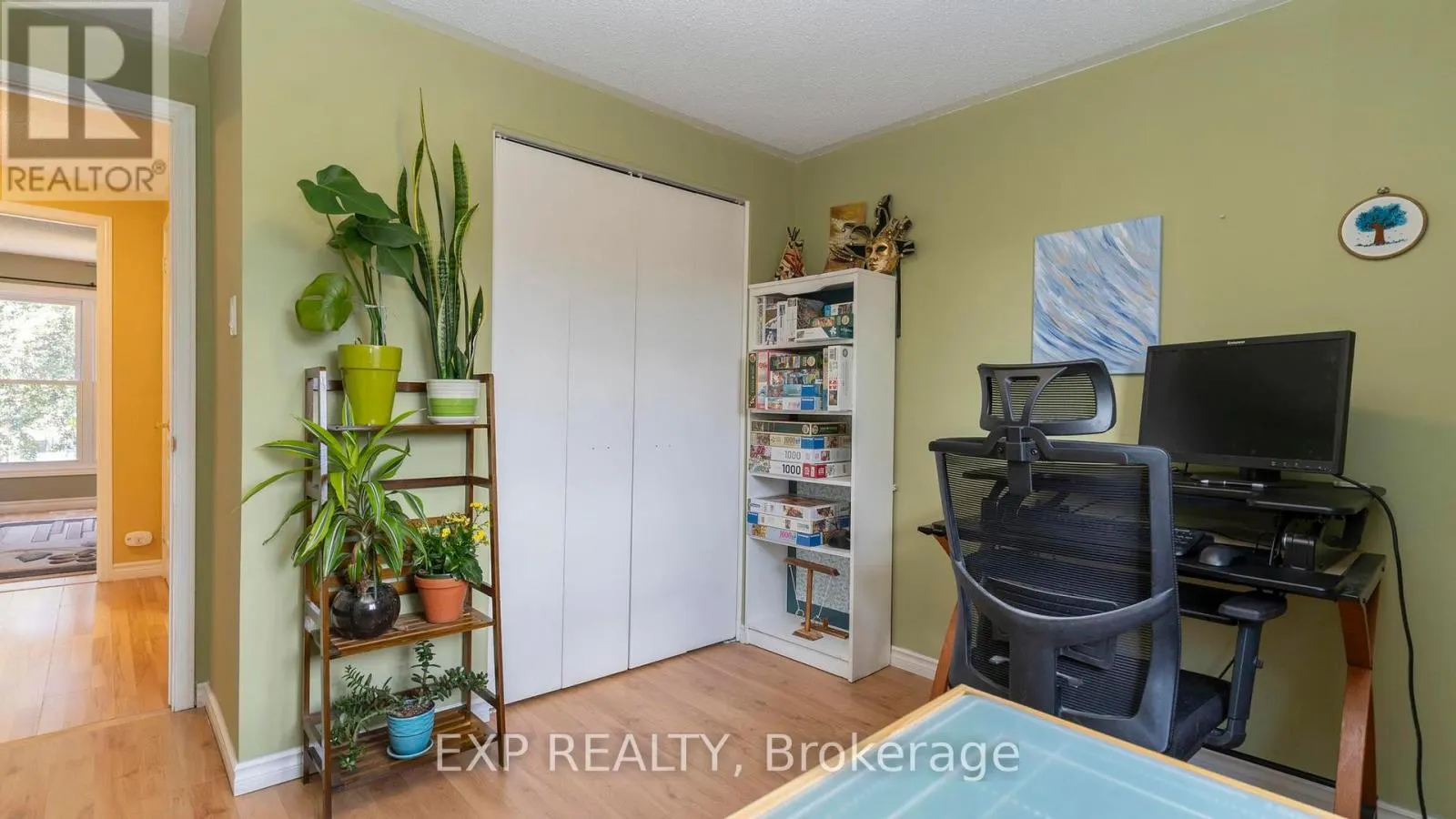 116 GLENROY CRESCENT
