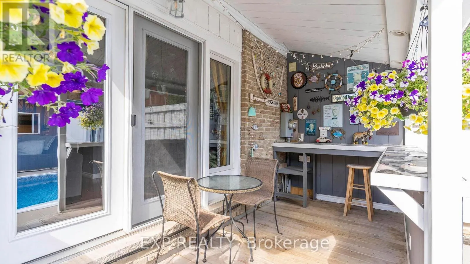 116 GLENROY CRESCENT