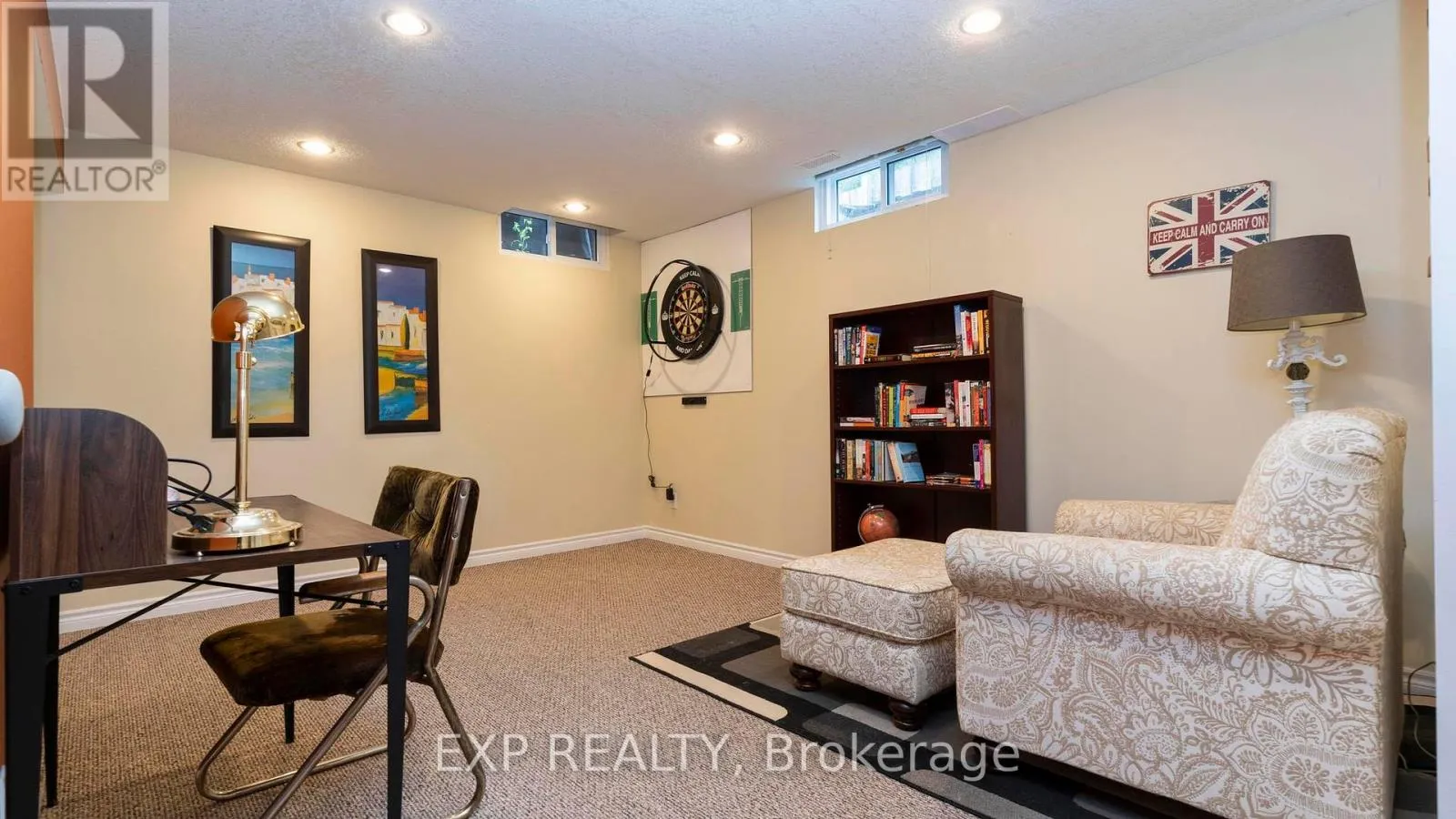 116 GLENROY CRESCENT