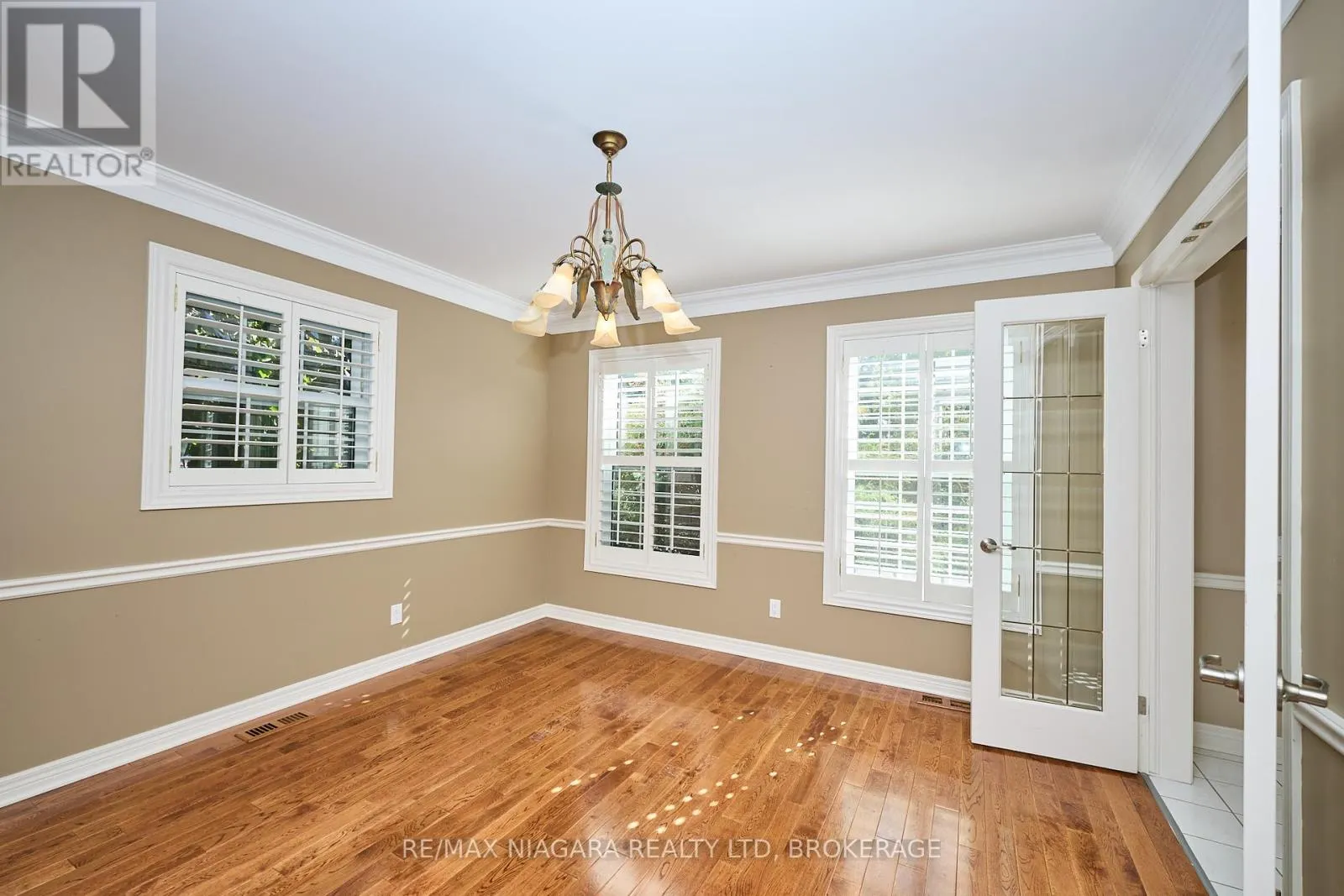 1 BRECKENRIDGE BOULEVARD