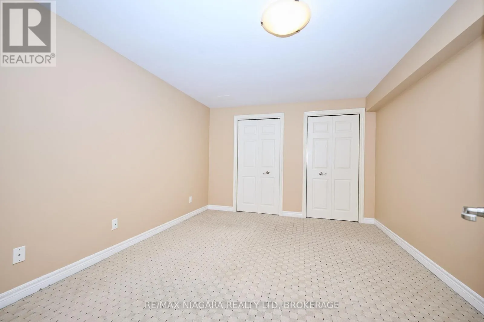 1 BRECKENRIDGE BOULEVARD