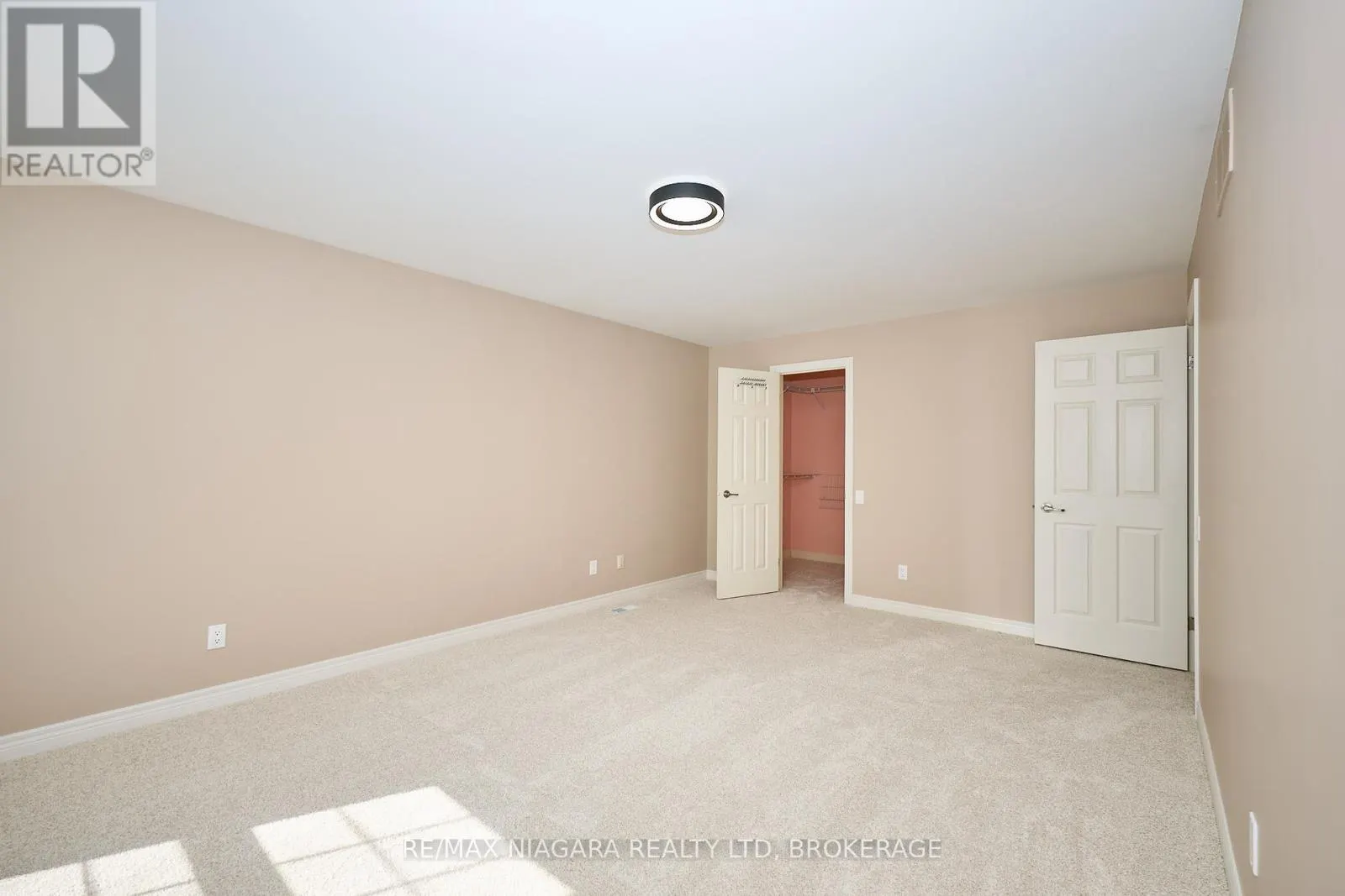 1 BRECKENRIDGE BOULEVARD