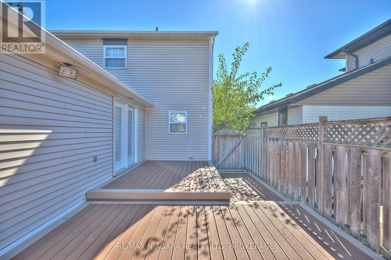 1 BRECKENRIDGE BOULEVARD