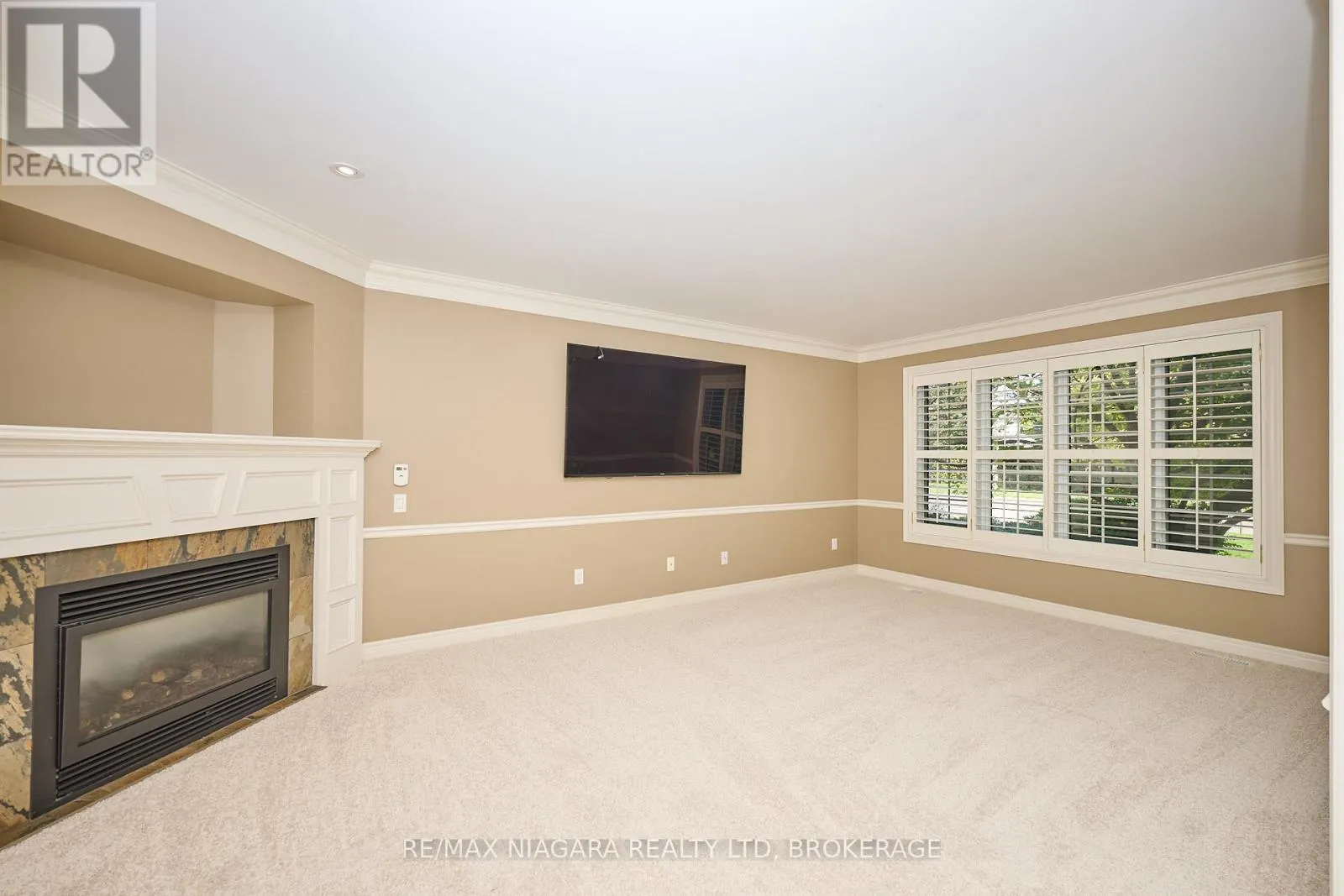 1 BRECKENRIDGE BOULEVARD