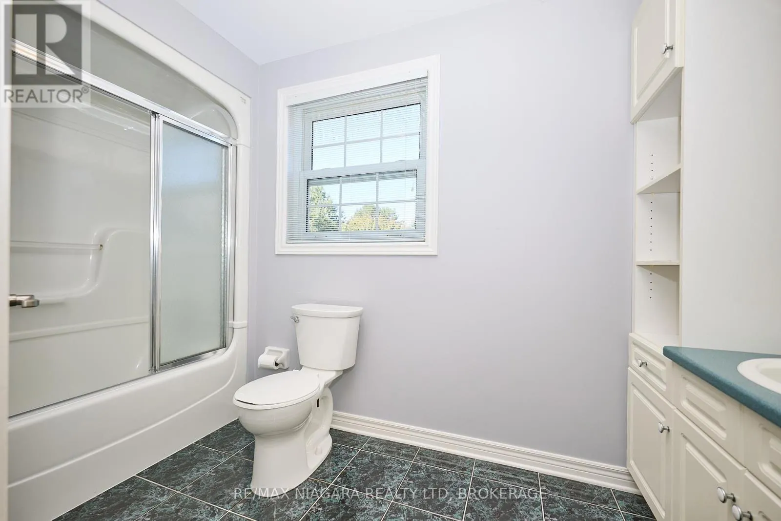 1 BRECKENRIDGE BOULEVARD