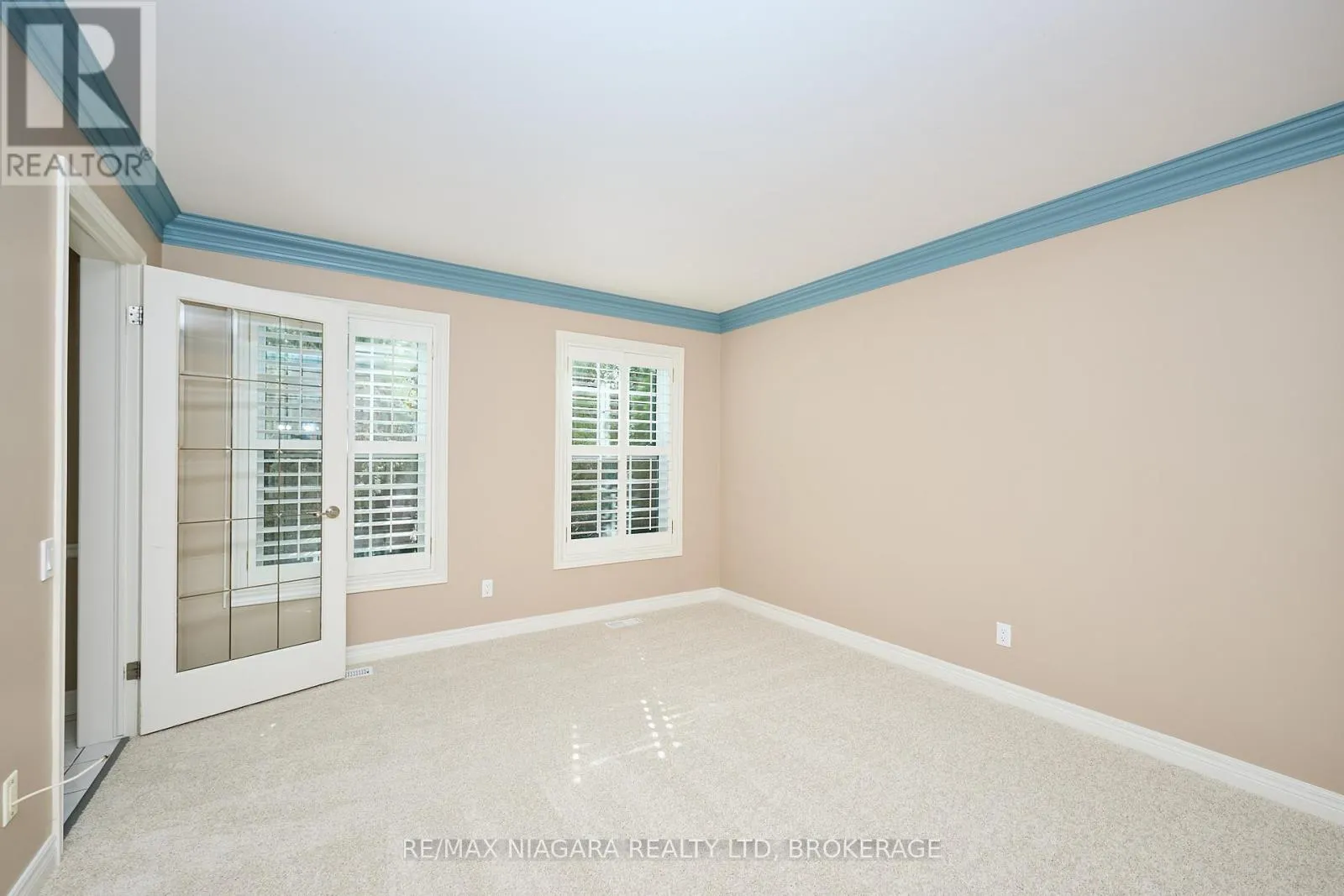 1 BRECKENRIDGE BOULEVARD