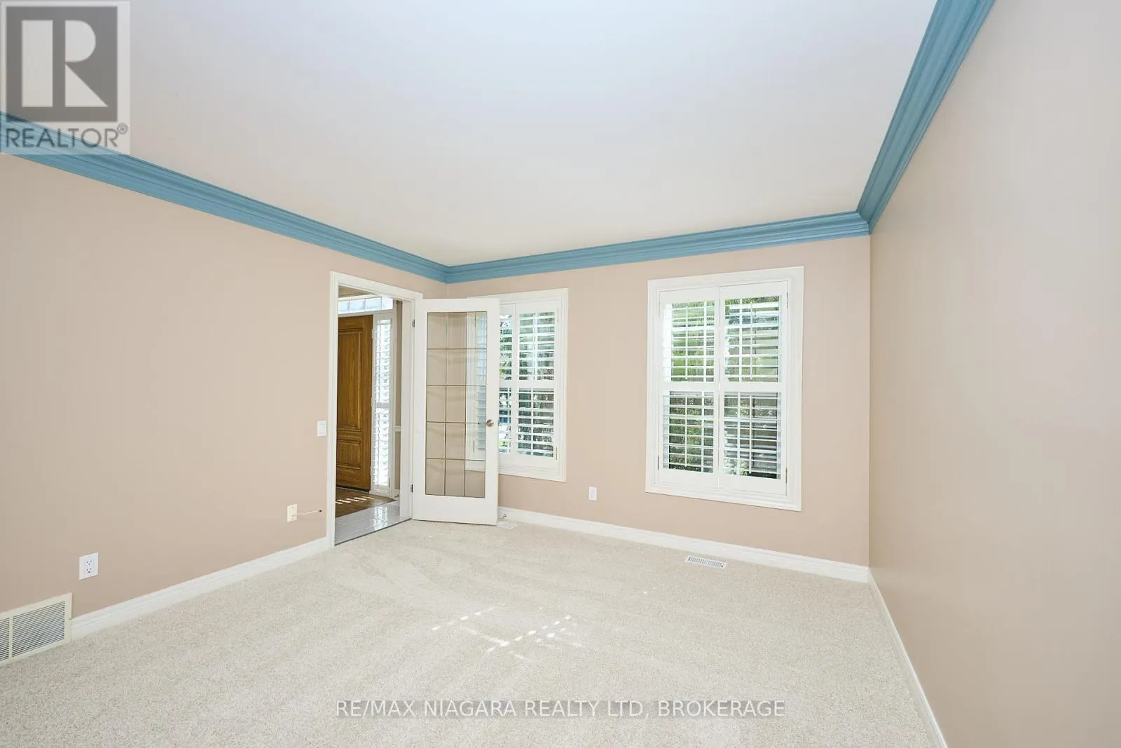 1 BRECKENRIDGE BOULEVARD
