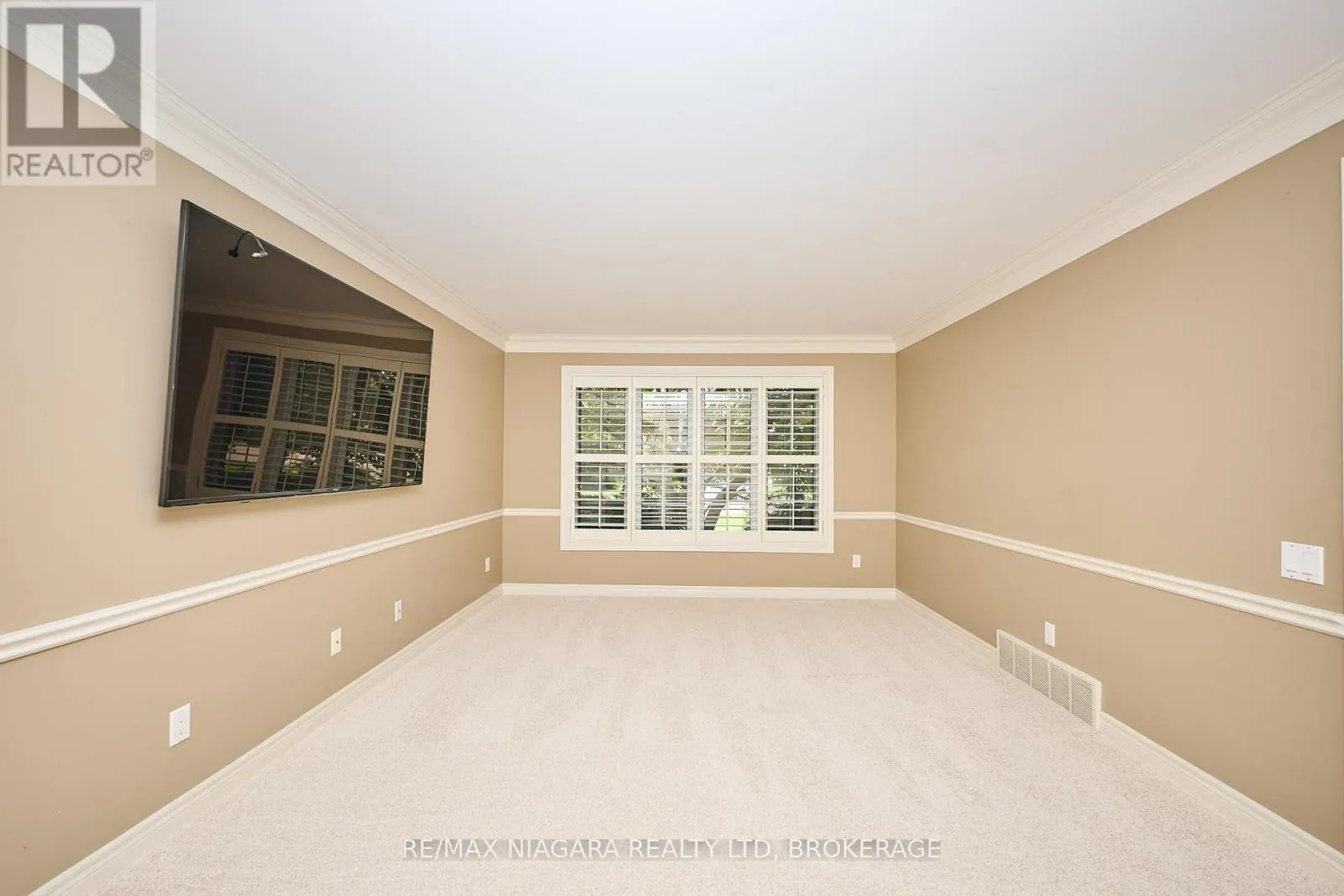 1 BRECKENRIDGE BOULEVARD
