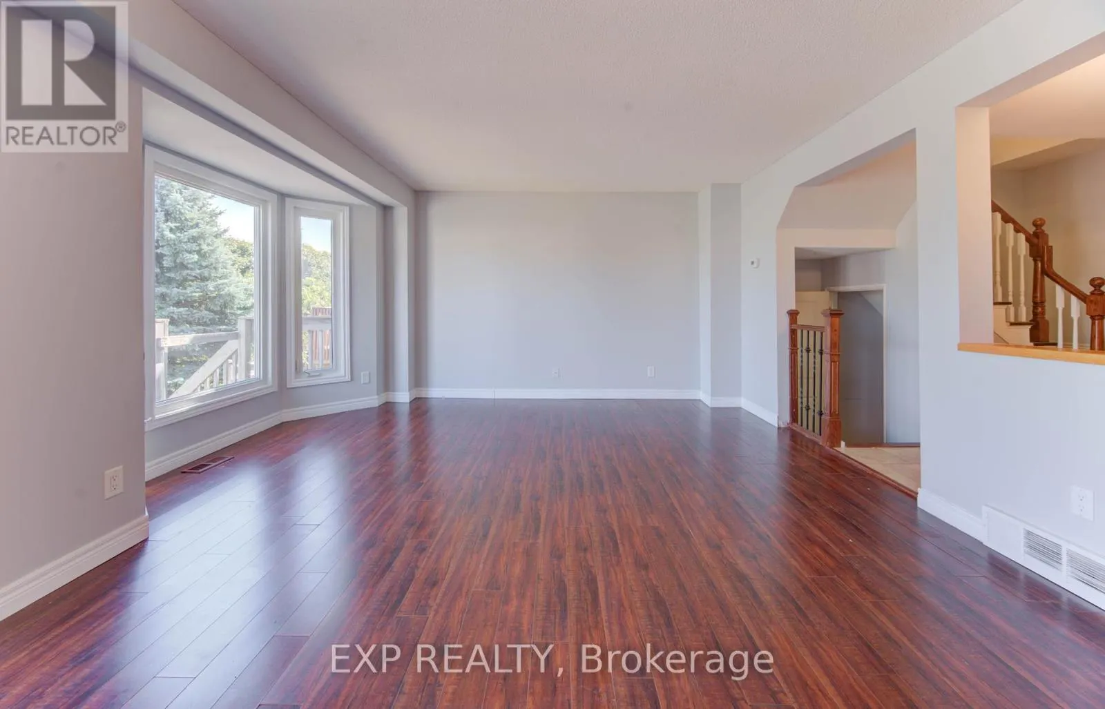 6 - 499 OAKVALE DRIVE