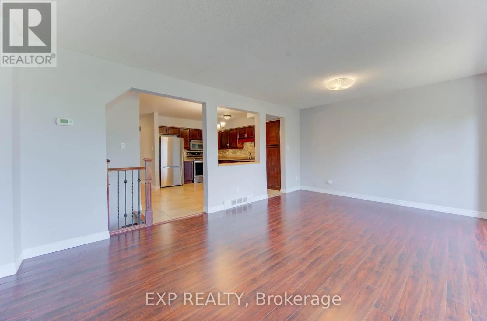 6 - 499 OAKVALE DRIVE