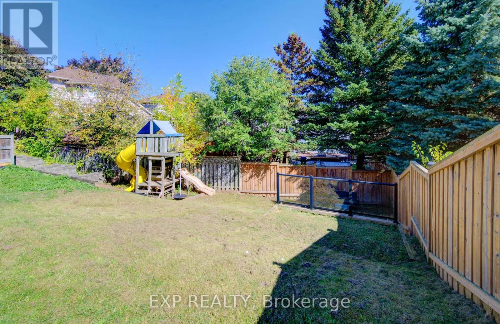 6 - 499 OAKVALE DRIVE