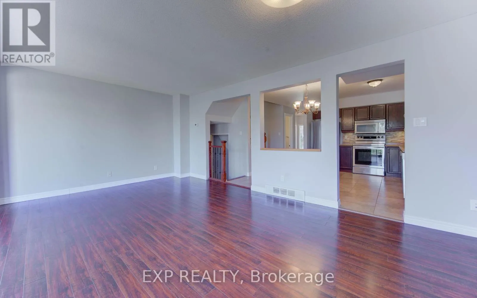 6 - 499 OAKVALE DRIVE