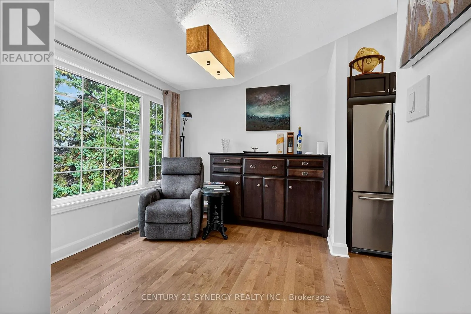 47 - 18 OYSTER BAY COURT