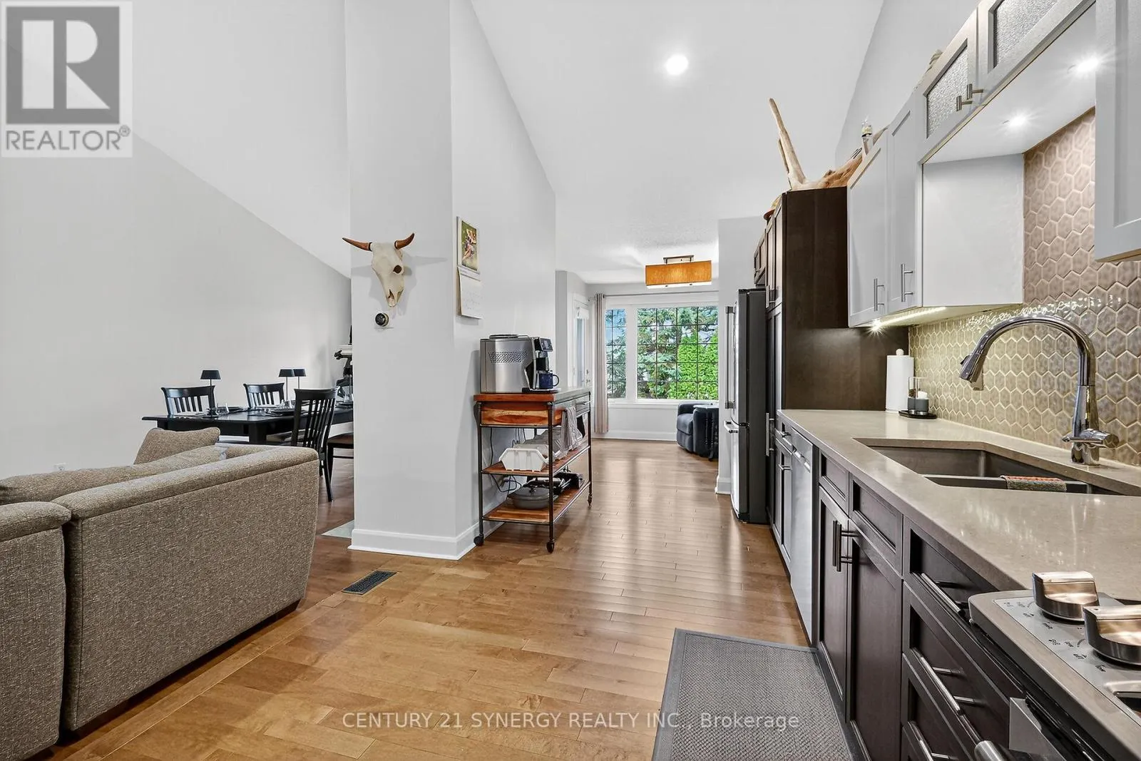 47 - 18 OYSTER BAY COURT