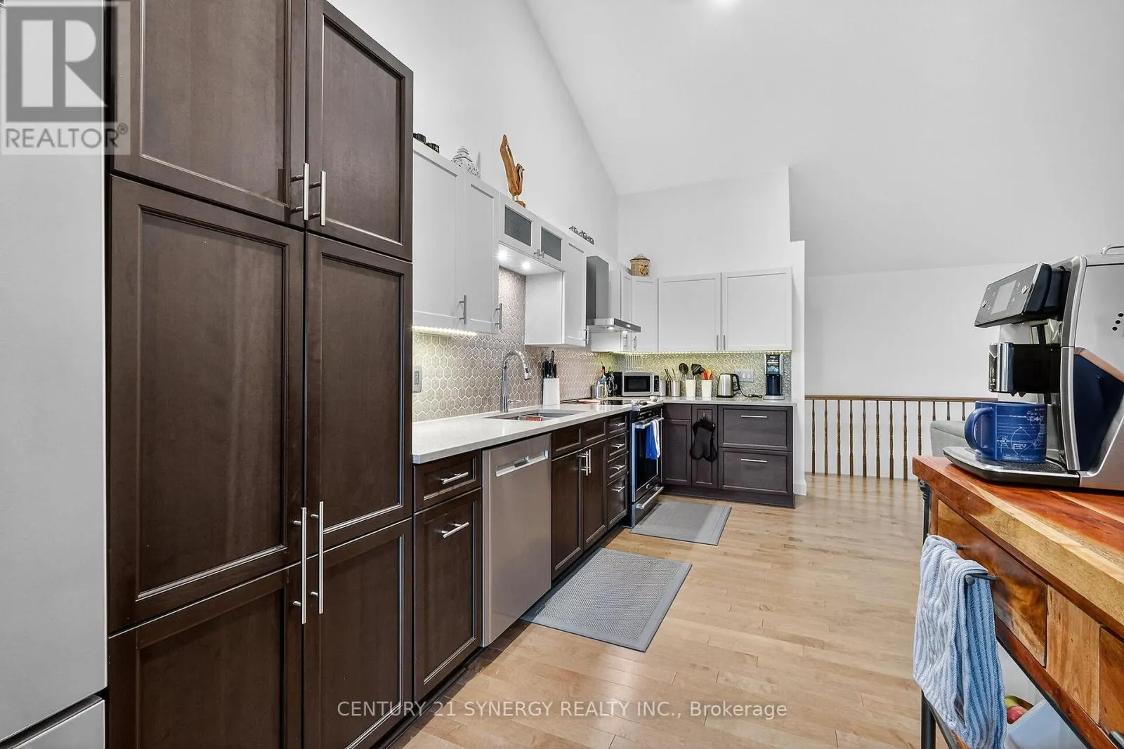 47 - 18 OYSTER BAY COURT