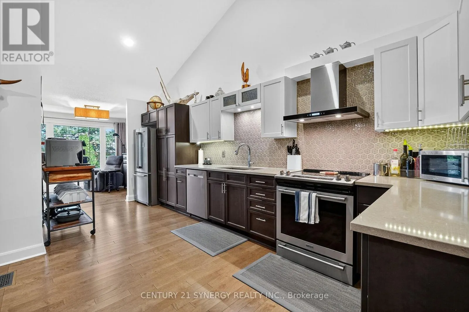 47 - 18 OYSTER BAY COURT