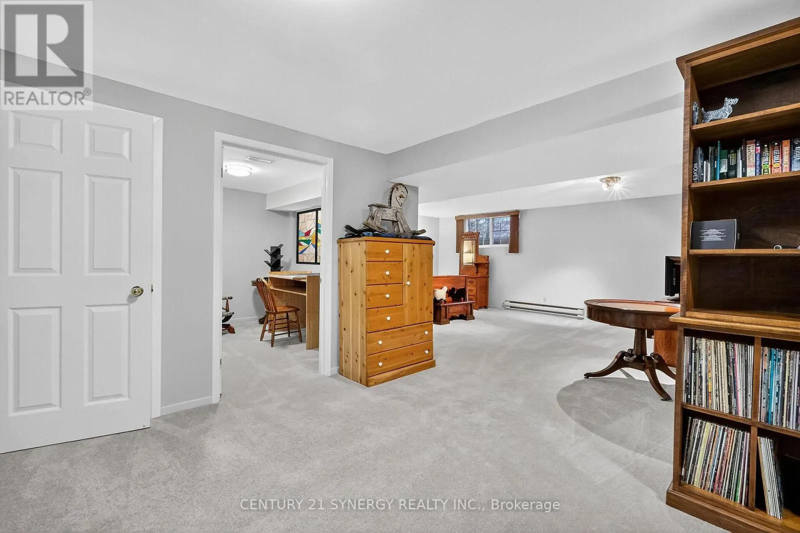 47 - 18 OYSTER BAY COURT