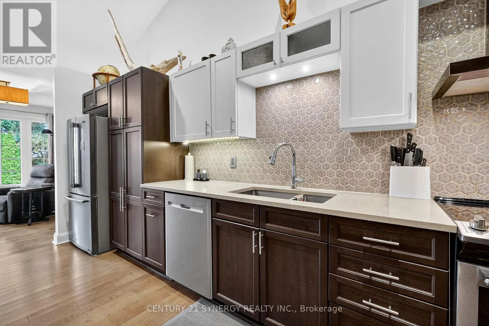 47 - 18 OYSTER BAY COURT
