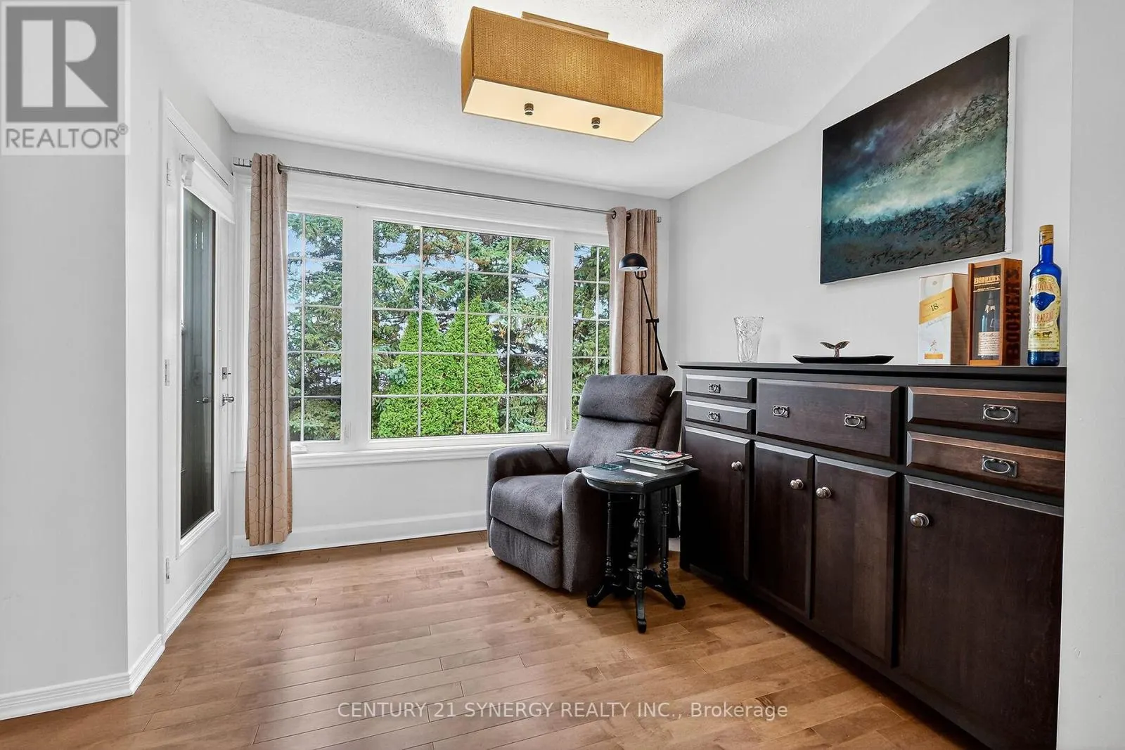 47 - 18 OYSTER BAY COURT