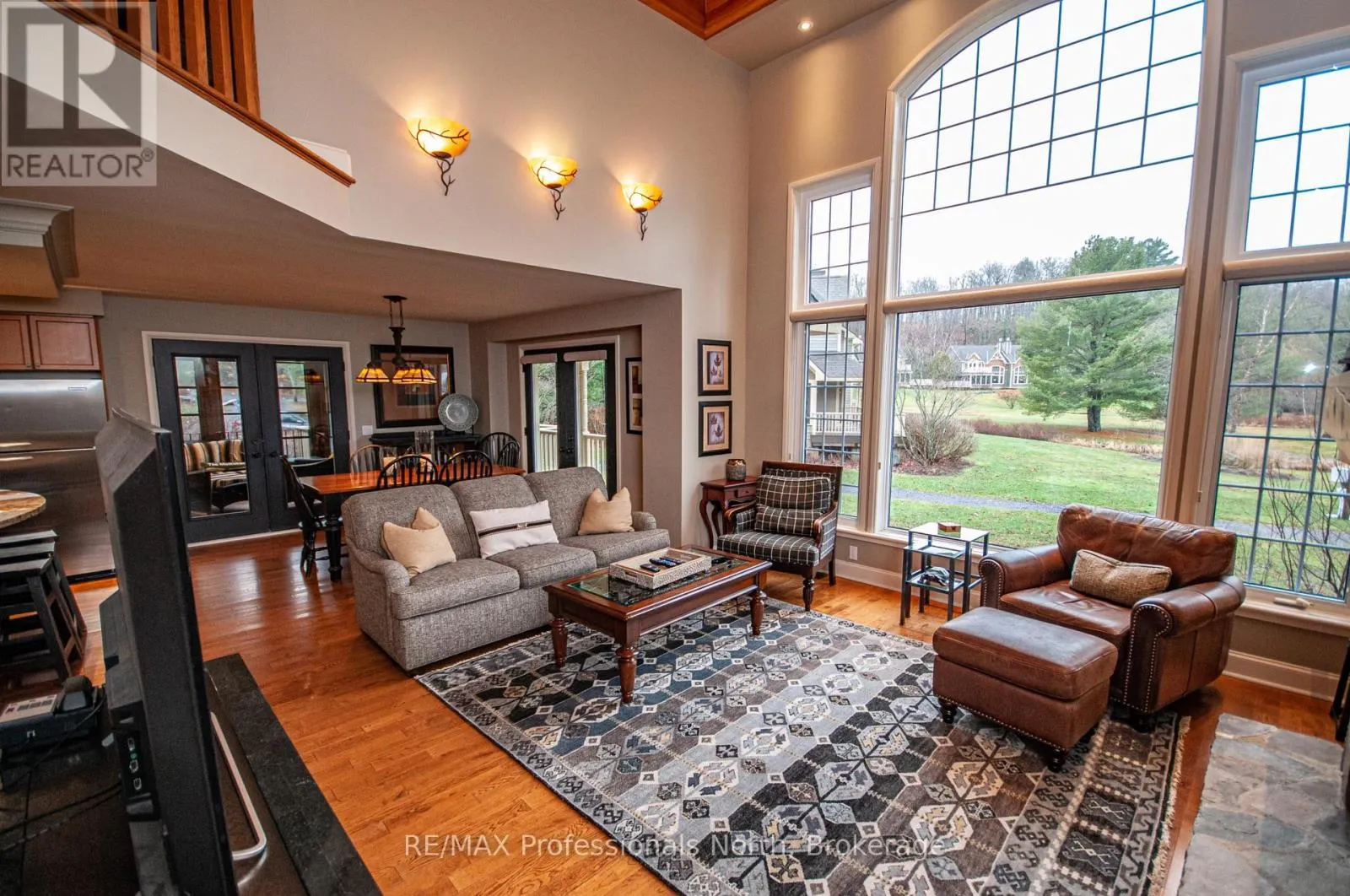 CARLING 4, W10 - 3876 MUSKOKA ROAD 118 WEST