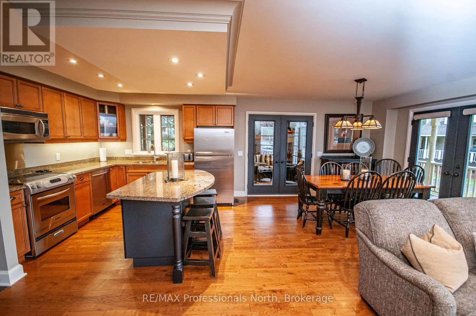 CARLING 4, W10 - 3876 MUSKOKA ROAD 118 WEST