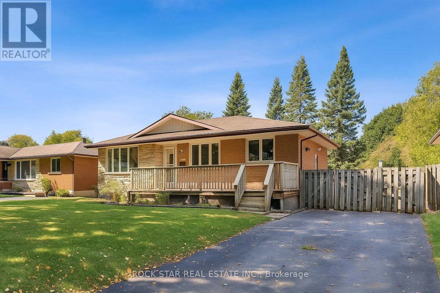 UPPER - 87 LEASIDE DRIVE