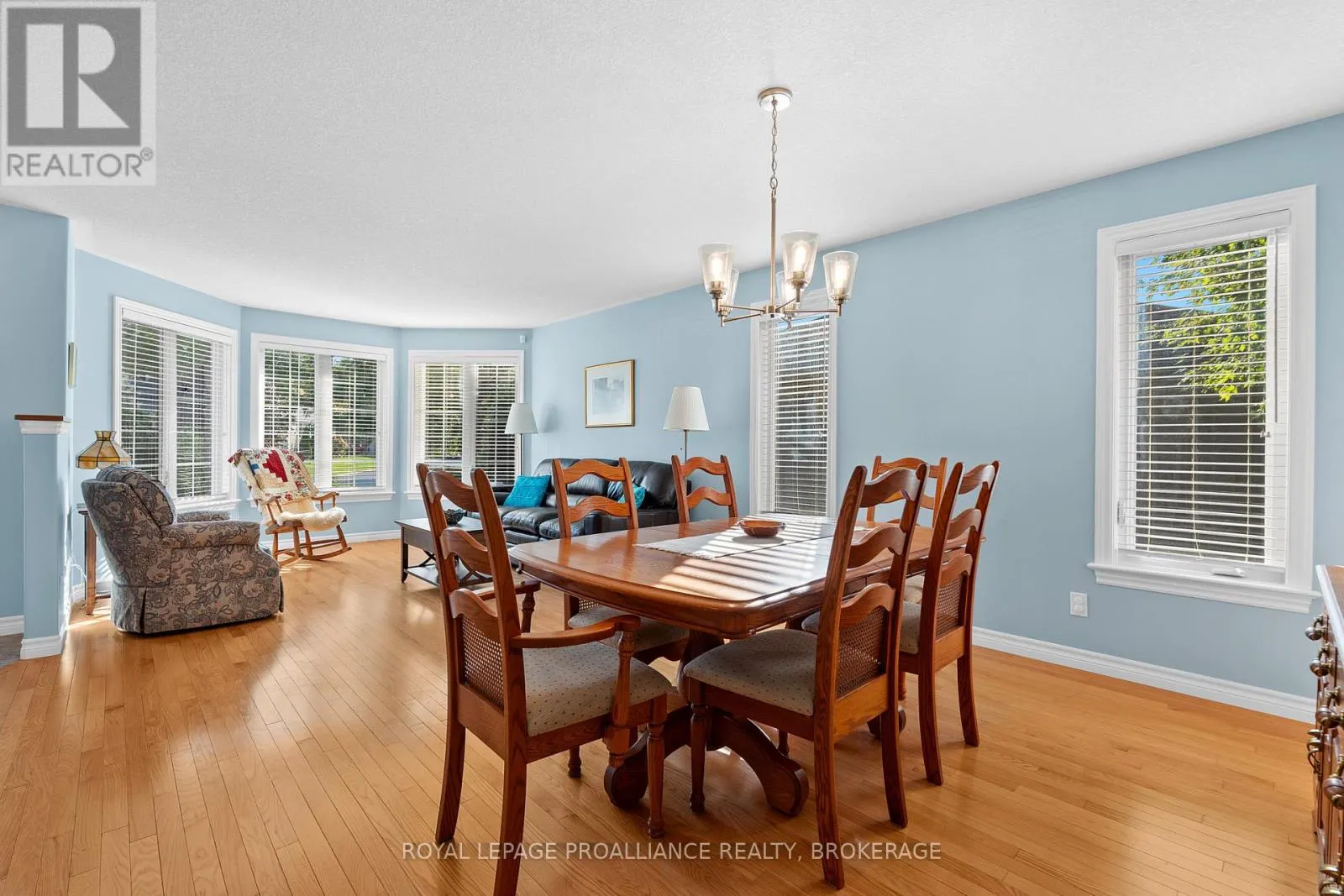 132 FARMSTEAD COURT