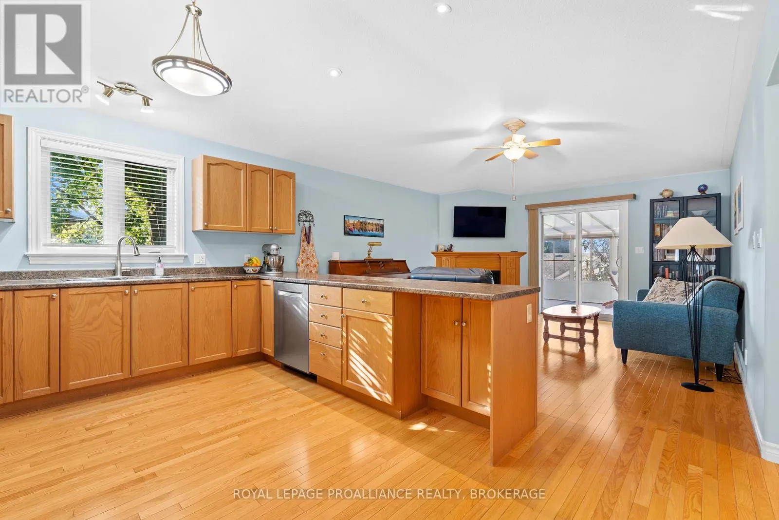 132 FARMSTEAD COURT