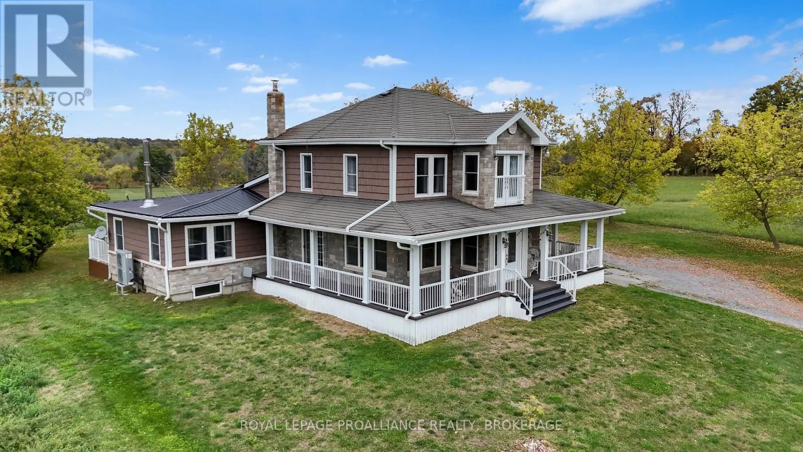 1551 COUNTY ROAD 1 E