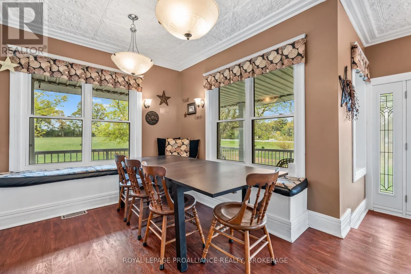 1551 COUNTY ROAD 1 E
