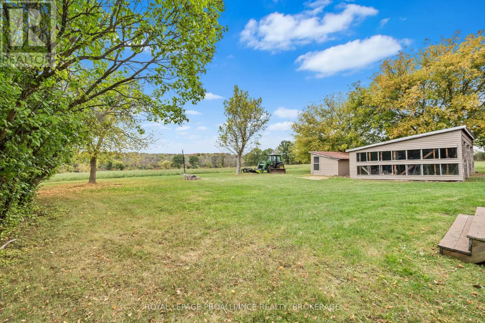 1551 COUNTY ROAD 1 E