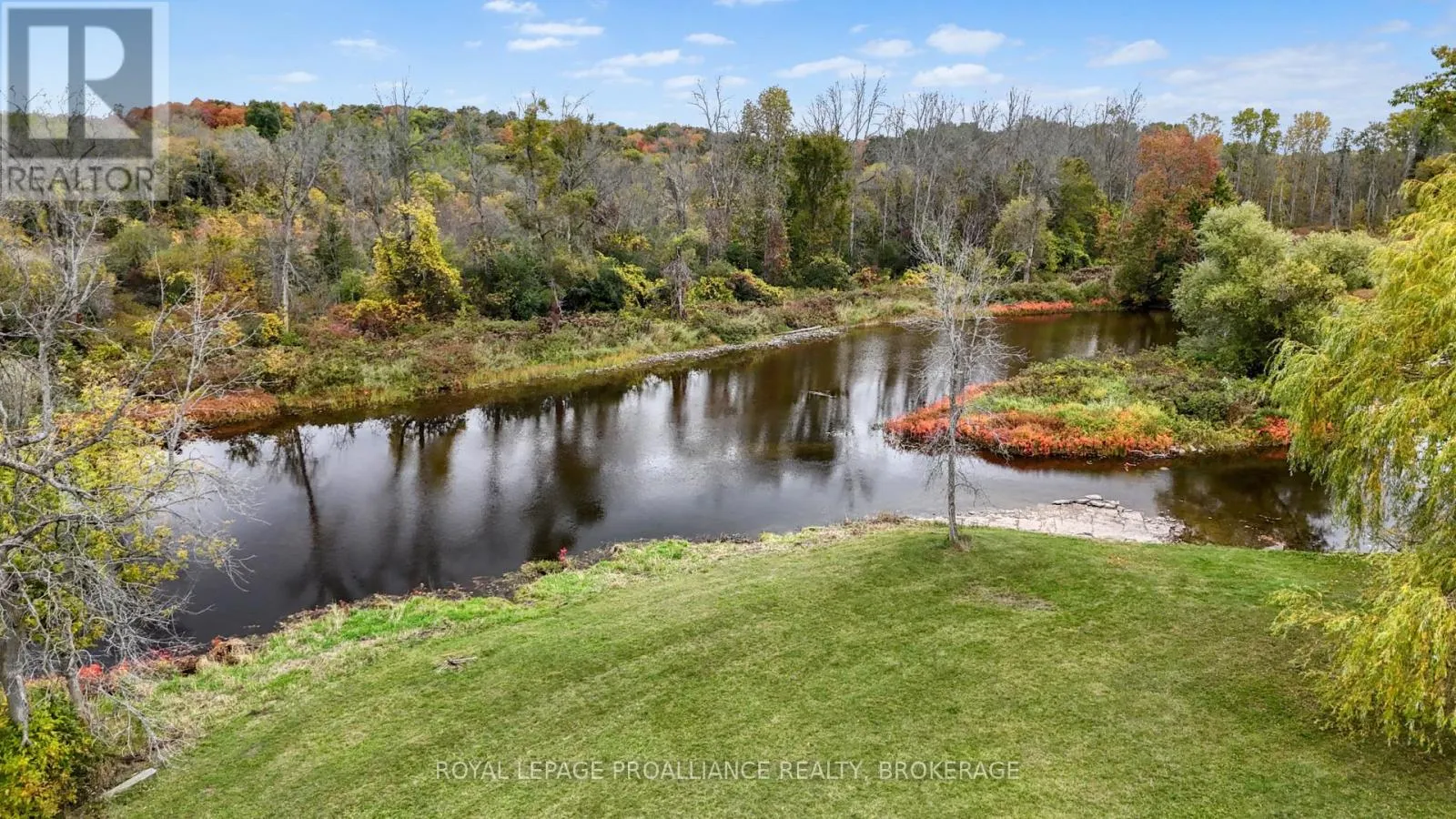1551 COUNTY ROAD 1 E