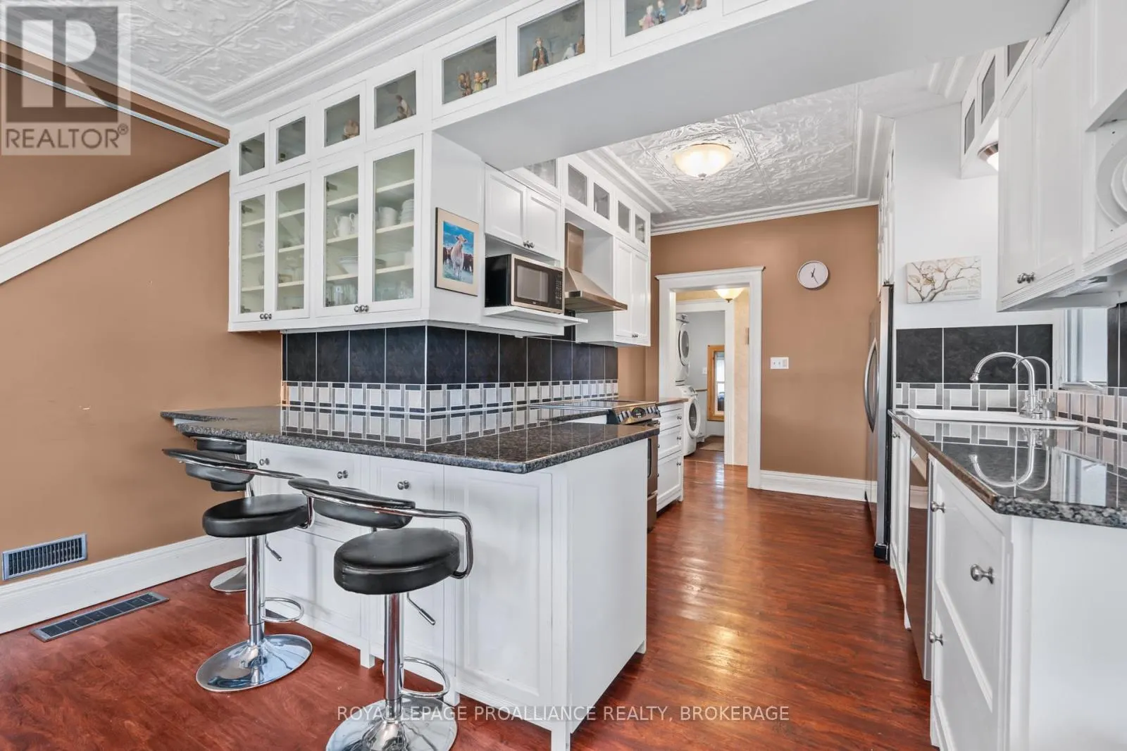 1551 COUNTY ROAD 1 E