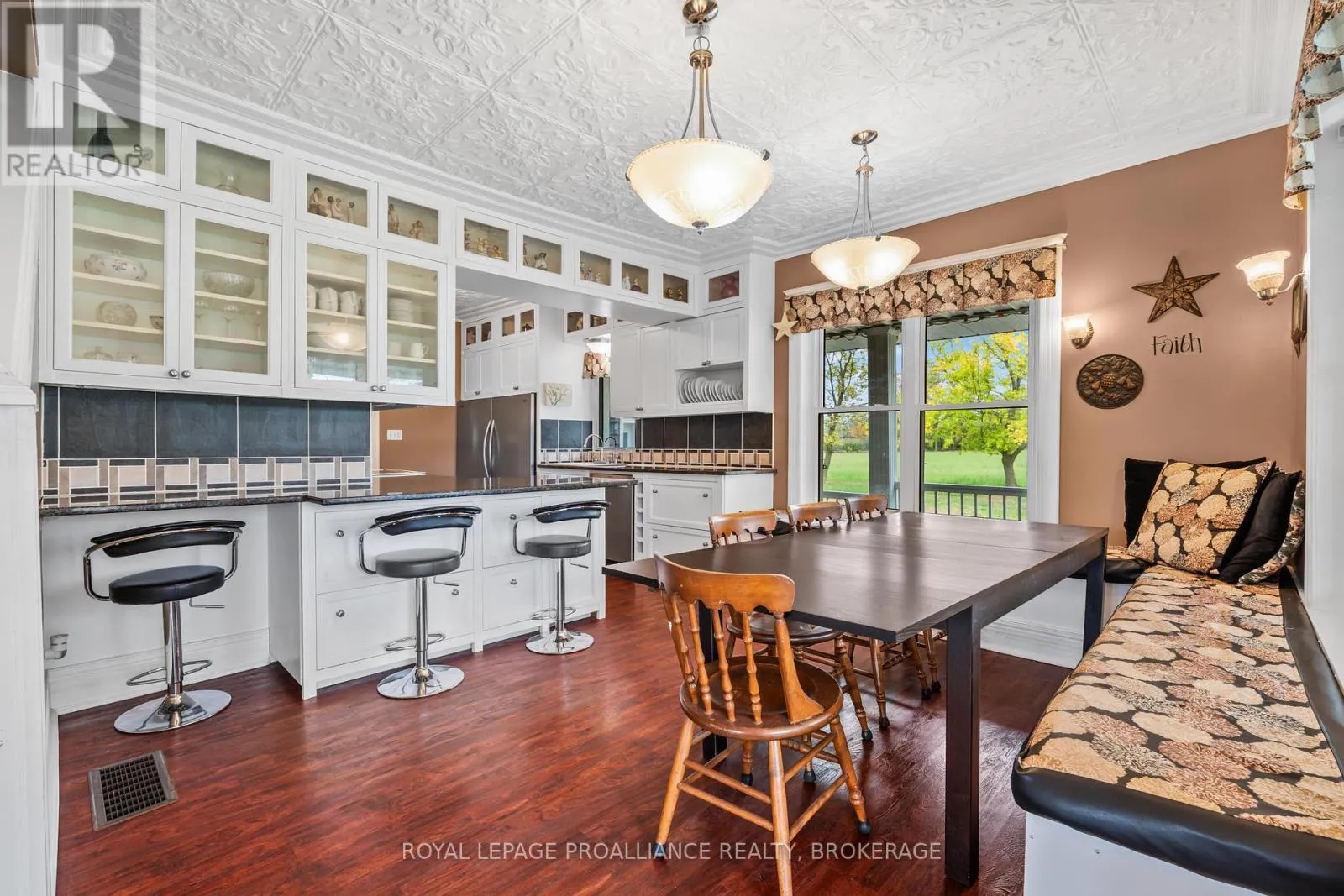 1551 COUNTY ROAD 1 E