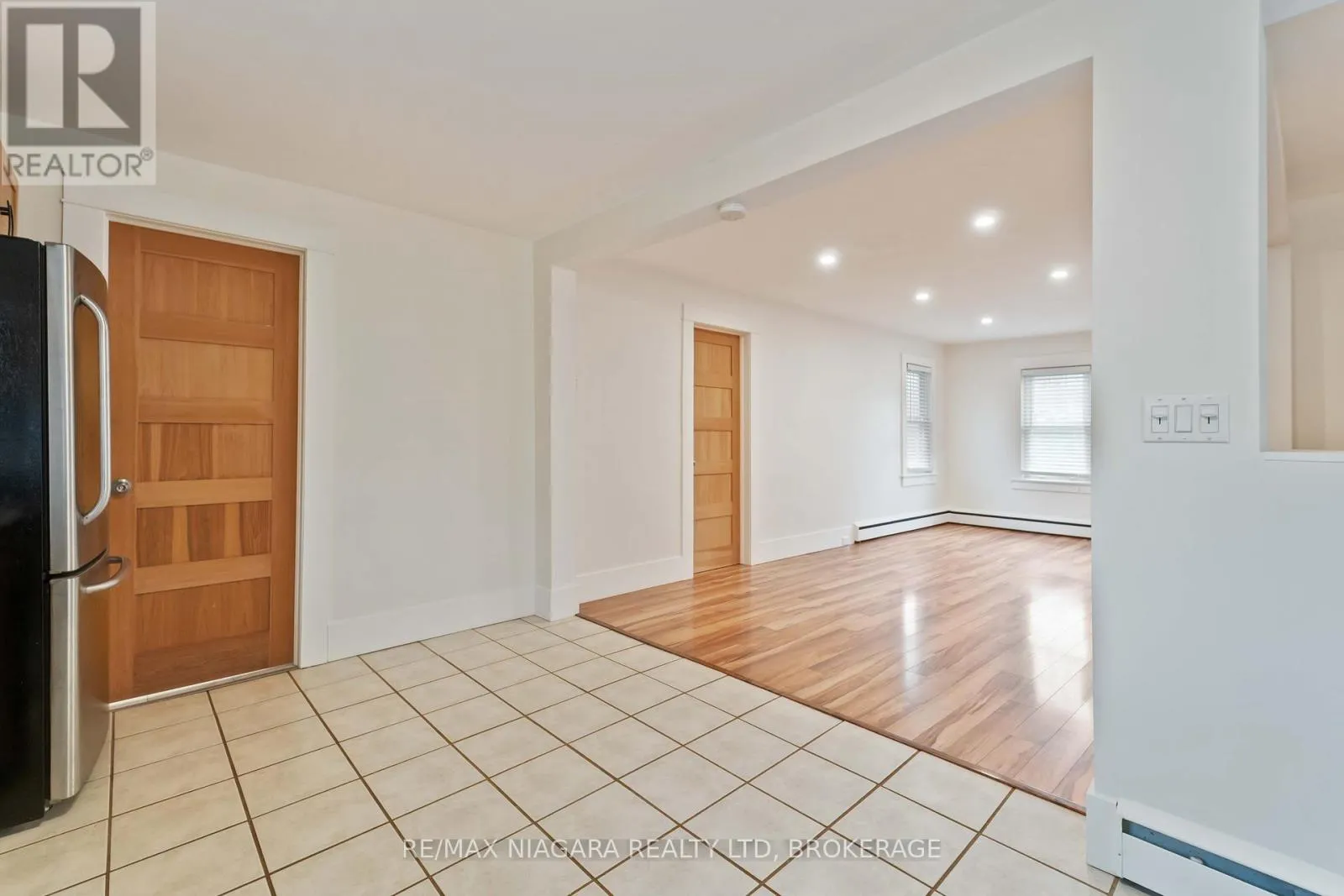 543 VINE STREET