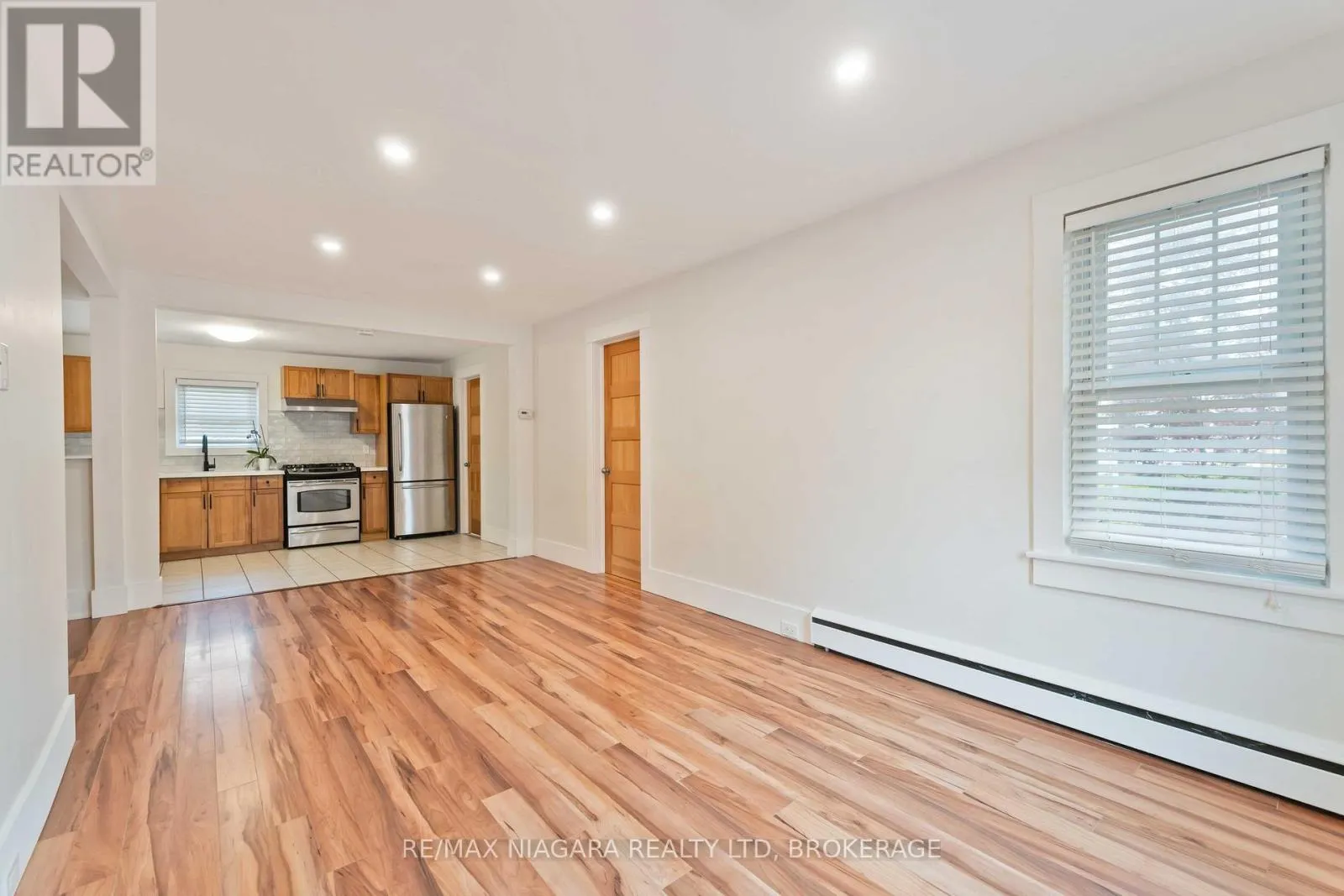 543 VINE STREET