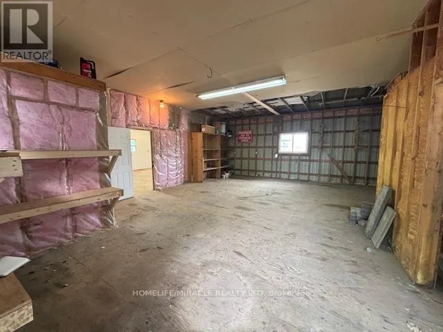 (SHOP) - 1047 PARKINSON ROAD