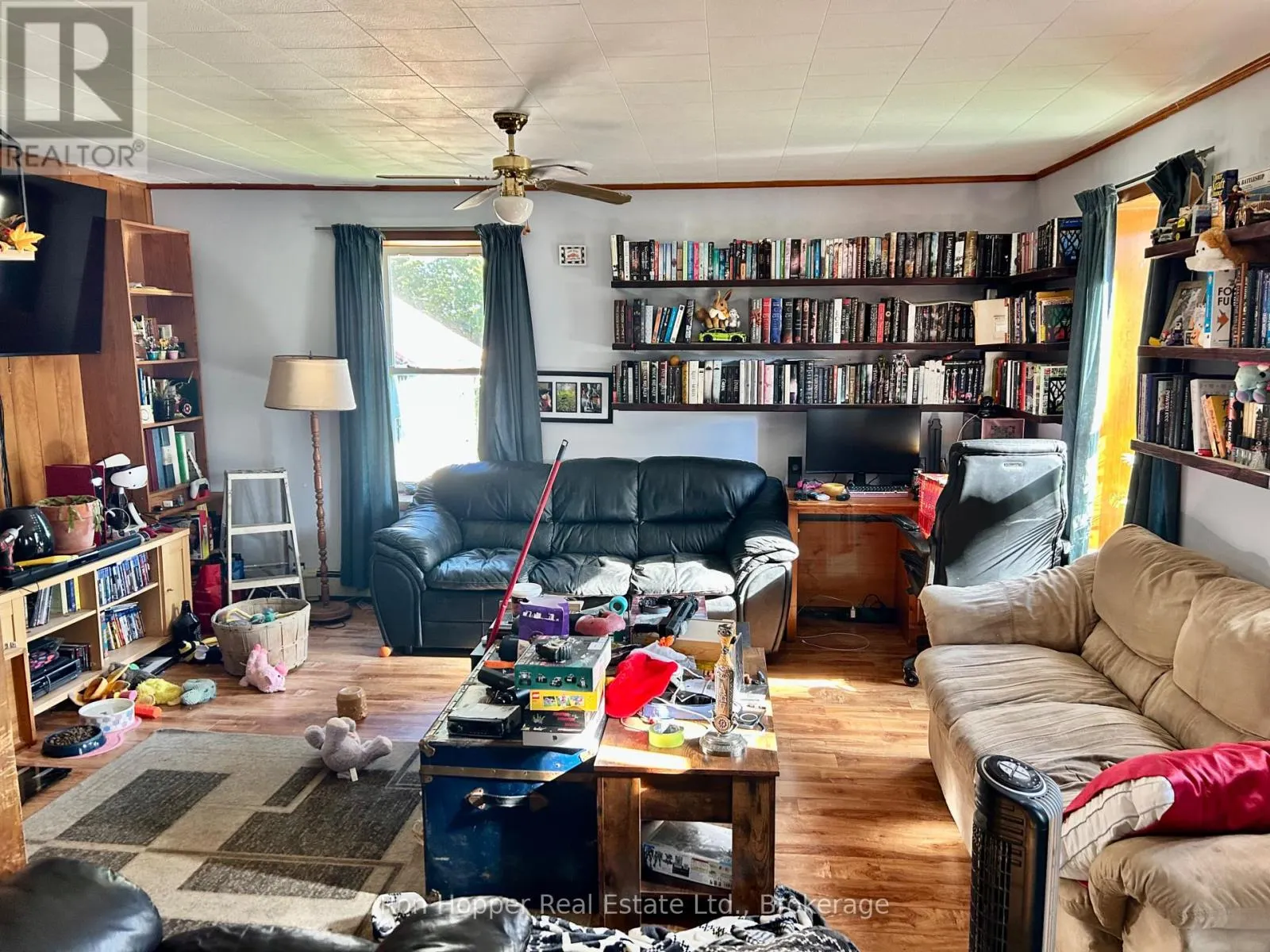 439629 SYDENHAM-LAKESHORE DRIVE