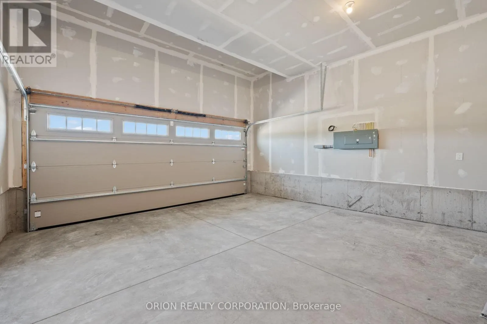 929 GOODWIN DRIVE